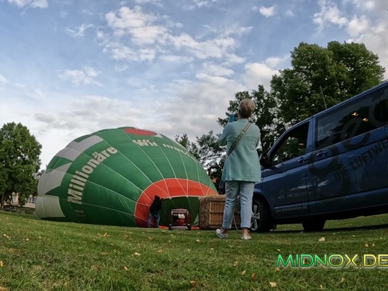 Startvorbereitung für die Fahrt mit dem geo Ballon (Standort Ratzeburg)